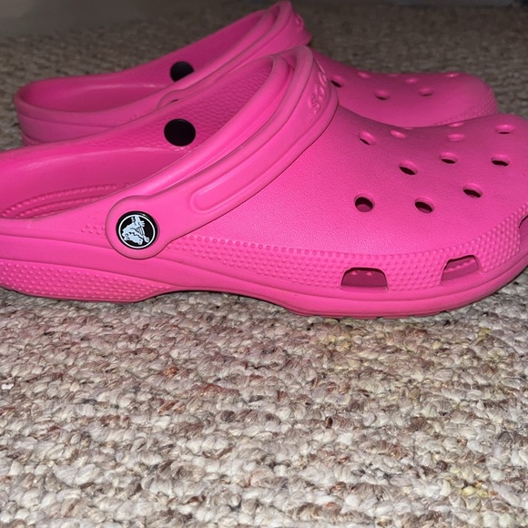 CROCS PINK M 8 W 10 - Picture 10 of 12